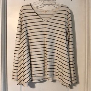 Black and White Striped Top (L)